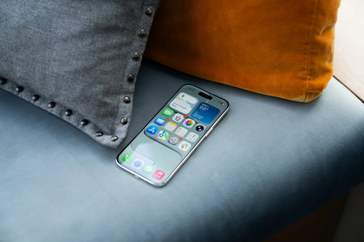 تصویر تعویق آیفون ایر ۲ در کستلپیسی